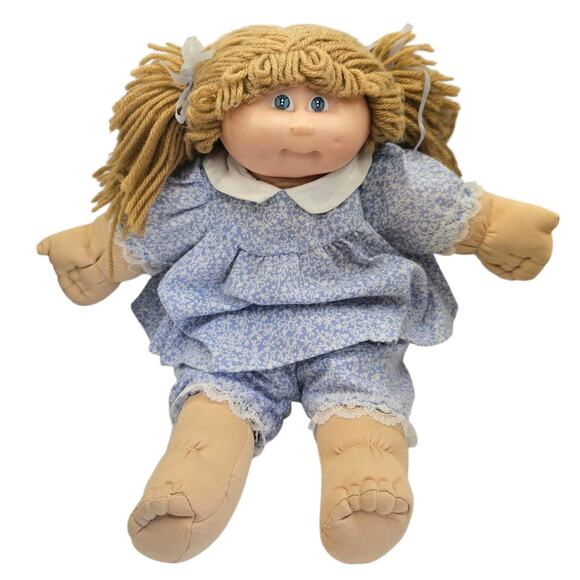 Source Unknown Other - Vintage Girl Doll w/ Light Brown Blond Hair & Blue Eyes Toy